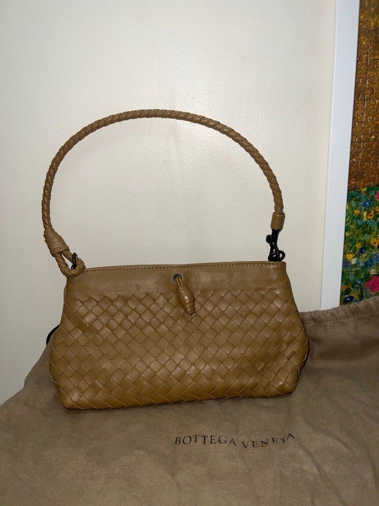 Bottega Veneta Mini Handbag (Category: Luxury Bags & Wallets) located in Taytay. Submitted by sinulidclothing (Listing ID 1328191804, Image 1). Description: Interest check! Authentic Bottega Veneta (bought from Tokyo!) Personal favorite Pm if interested! .