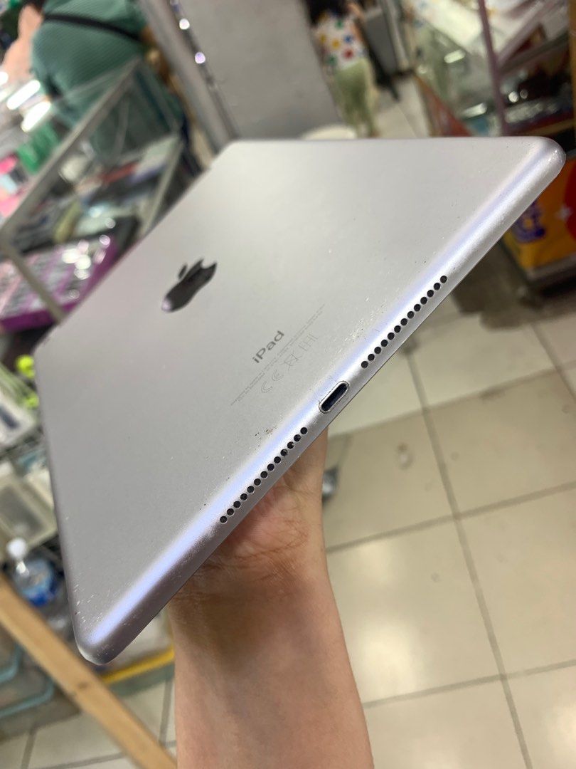 iPad 6th Gen. (128gb) wifi + cellular (Category: iPad) located in Manila. Submitted by arzillah (Listing ID 1328210215, Image 2). Description: iPad 6th Generation 128g Ntc approve Wifi + Cellular Slightly use Honest issue: Minimal dent Hindi makinis 100% smooth All working Open for COD/COP + SF Manila area (sameday delivery) Province area (via LBC) required DP to avoid cancellations Physical store: Greenhills Shopping Center, 2ndfloor Contact#: 0