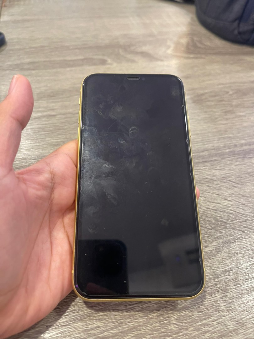 iPhone 11 Yellow 256GB, Mobile Phones & Gadgets, Mobile Phones, iPhone