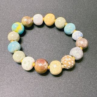 （分類：）位於 。 由 llaammc 提交（商品編號 1328134147，圖片 1）。簡介： 。
