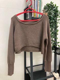 (Category: ) located in . Submitted by wander.wardrobe (Listing ID 1328193690, Image 1). Description: .
