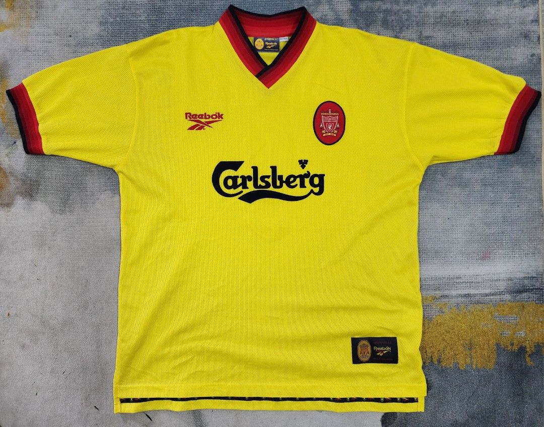 Liverpool 1997/99 Away Jersey, Men's Fashion, Activewear on Carousell