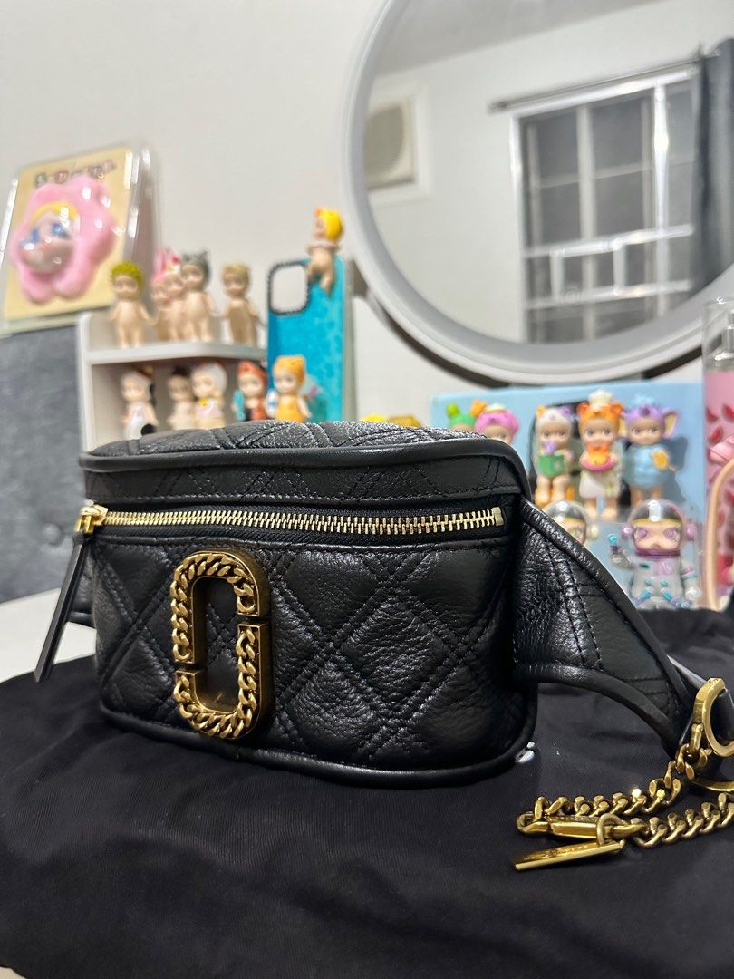 Marc Jacobs The Status Belt Bag (Category: Luxury Bags & Wallets) located in Manila. Submitted by hapishopee (Listing ID 1328242551, Image 2). Description: Good as new. It comes with its dust bag. .