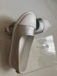 （分類：）位於 。 由 april_0909 提交（商品編號 1328109328，圖片 1）。簡介： 。