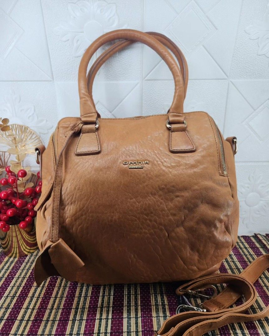 Omnia crystal leather bag