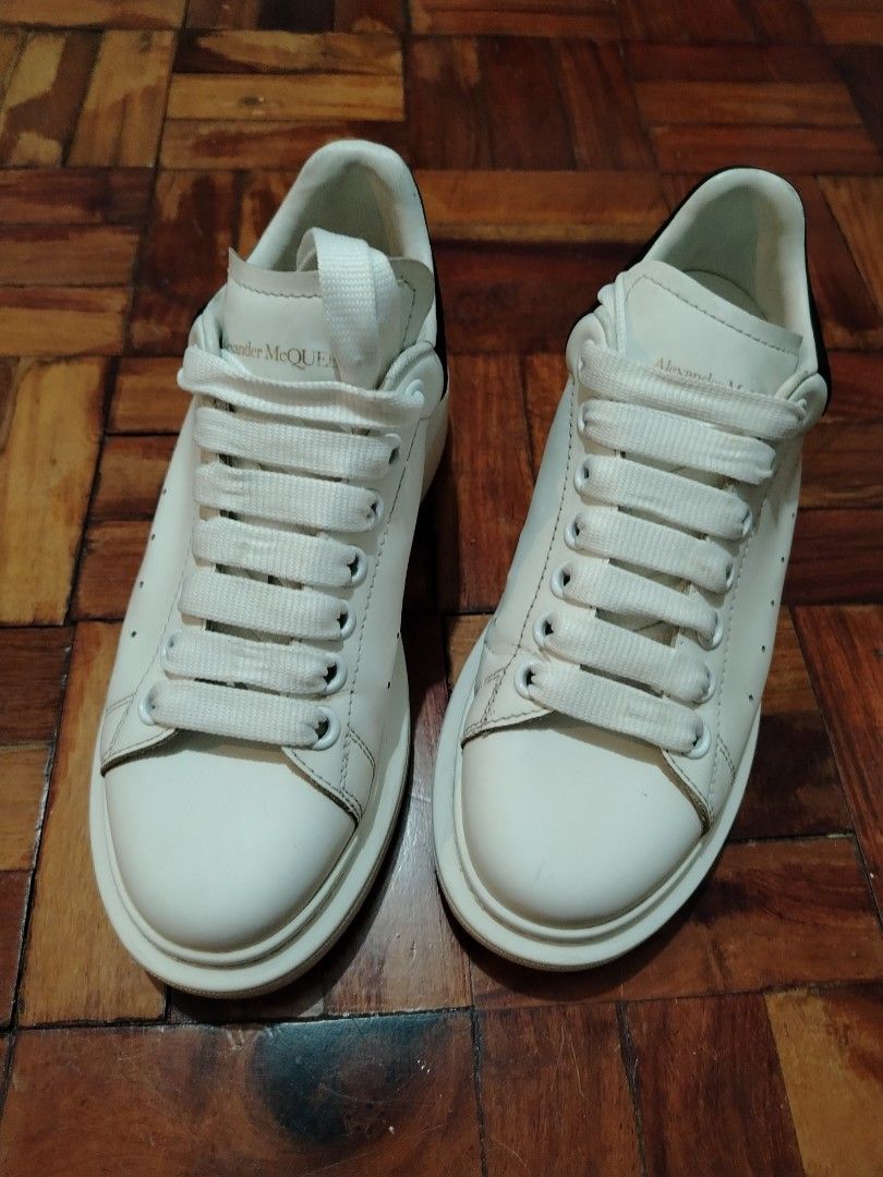 Lacet very alexander mcqueen