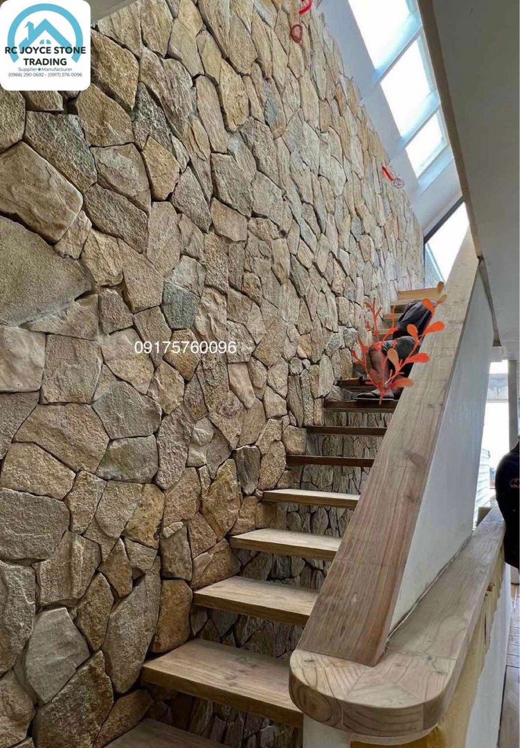 Piedra crazy cuts-slates for wall cladding (Category: Construction & Building Materials) located in Santa Maria. Submitted by rcjoycestonetrading (Listing ID 1328101405, Image 1). Description: Sold per sqm For wall cladding Also available in cut to size for stepping stones. Dm for inquiries. Please visit our profile for nore products and materials. .