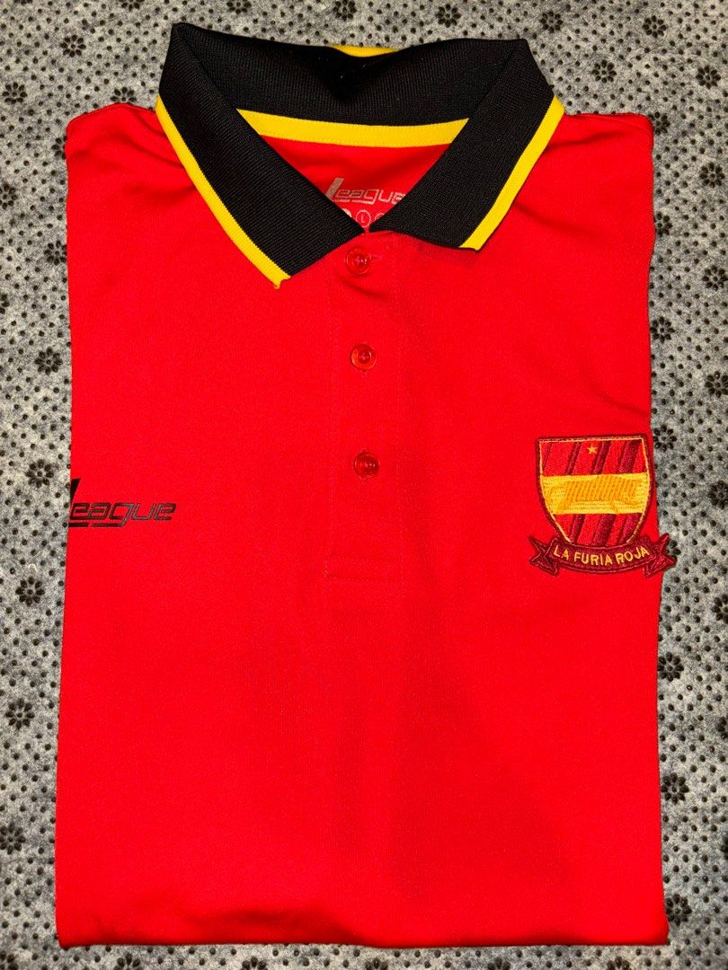Polo shirt merk League Fesyen Pria Pakaian Atasan di Carousell