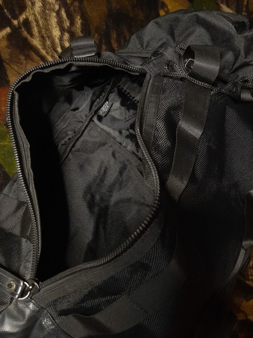 Porter Heat Rucksack backpack (Category: Backpacks) located in Caloocan City. Submitted by benthriftshp (Listing ID 1328108457, Image 3). Description: For sale Porter Heat Rucksack backpack Like new condition Color rate 9.9/10 4500 free fs Gcash payment J&t courier Pm lang.