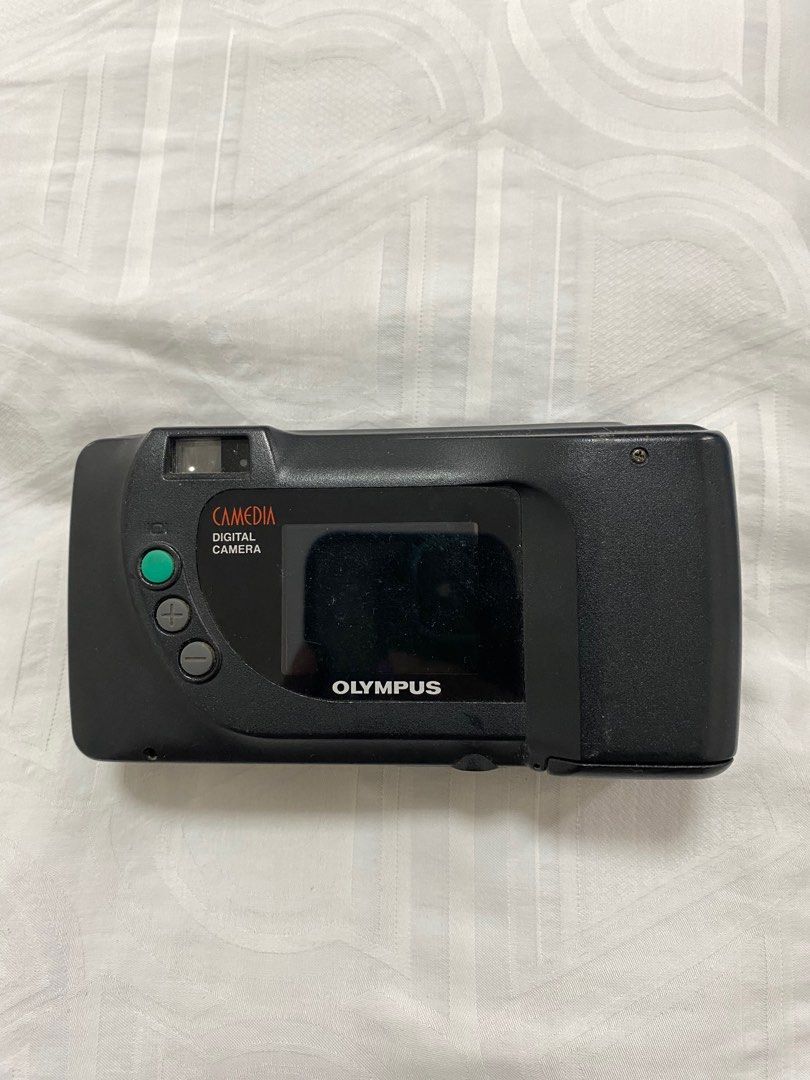 Rare Olympus Camedia D340R Digicam (Category: Cameras) located in Antipolo. Submitted by declutter.clothes (Listing ID 1328070740, Image 3). Description: BUY AT YOUR OWN RISK. Defective, idk kung napapaayos pa bigla na lang hindi nag oon kahit pinalitan ko na ng battery. w CCD sensor (vintage vibe photos) battery: 4x AA battery sample shots posted UNIT ONLY, no sd card and battery included..