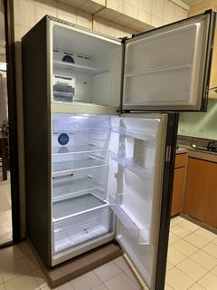 (Category: ) located in . Submitted by shalinim (Listing ID 1328170891, Image 1). Description: .