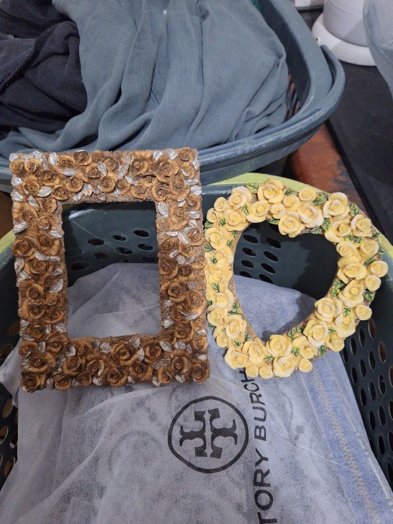 Rose Frames Ceramic (Category: Frames & Pictures) located in Calatagan. Submitted by zigi_finds (Listing ID 1328203049, Image 1). Description: shipping via j&t. payment via gcash or bpi.