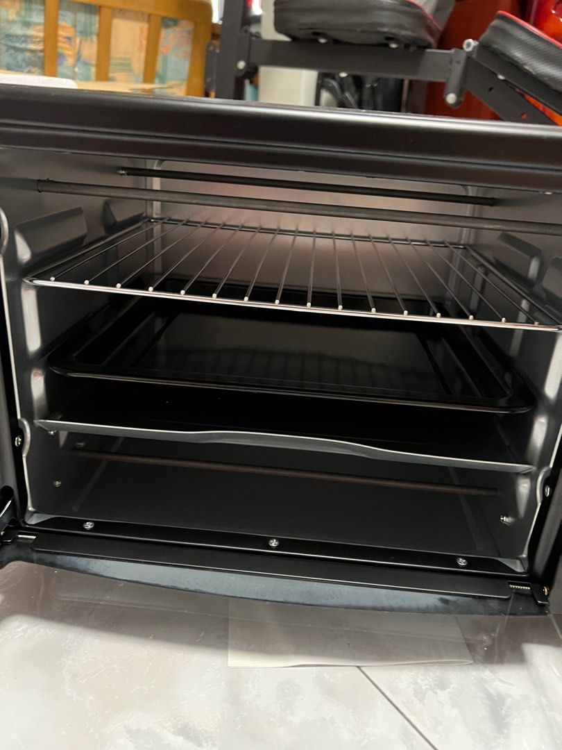 Sharp Eo-19K (Category: Ovens & Toasters) located in Singapore. Submitted by shoppdaisies_ (Listing ID 1328162596, Image 2). Description: Gotten as a gift . Price can nego.