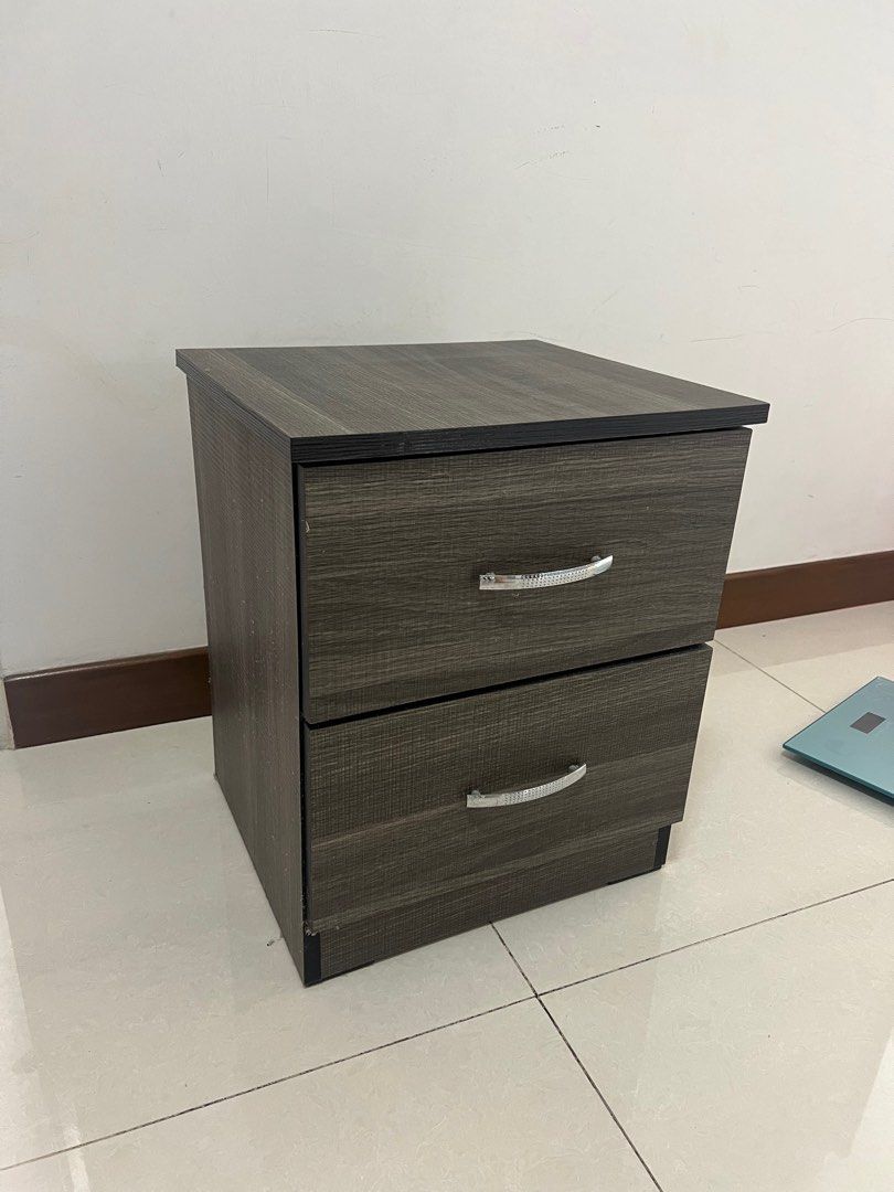 Side table (Category: Shelves, Cabinets & Racks) located in Singapore. Submitted by hellguyz (Listing ID 1328095445, Image 1). Description: .