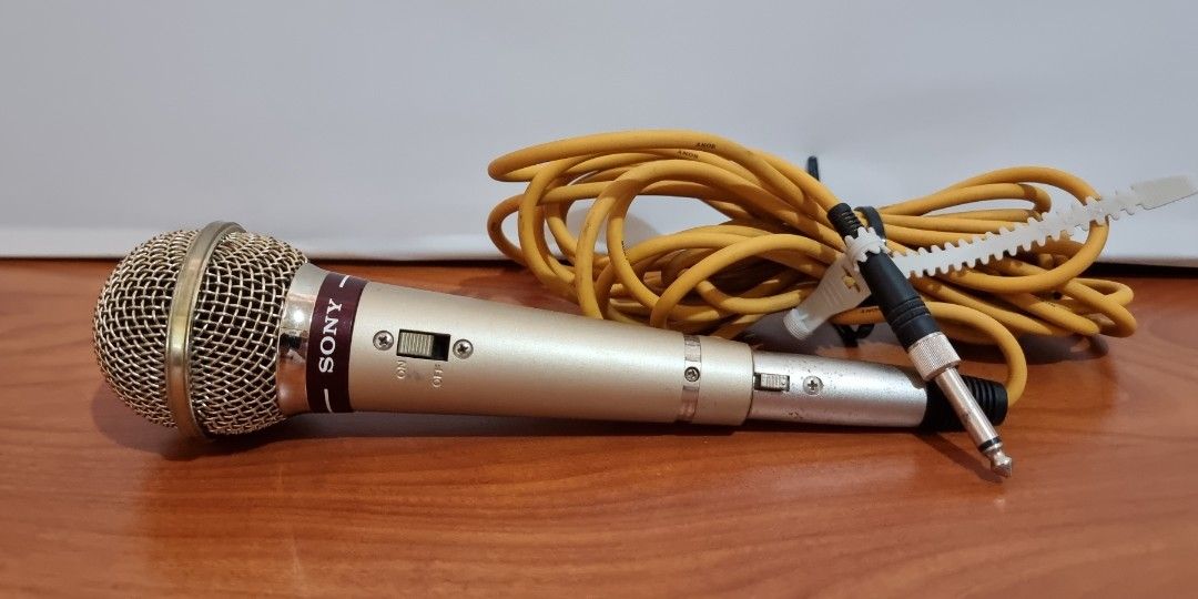 Sony F-V80T Dynamic Microphone (Category: Microphones) located in Binangonan. Submitted by c_r_i_s (Listing ID 1328099647, Image 1). Description: Sony F-V80T Dynamic Microphone The microphone delivers rich, clear, and well-balanced sound with clarity, capturing audio with a natural and detailed tone that highlights its vintage craftsmanship. Made in Japan.