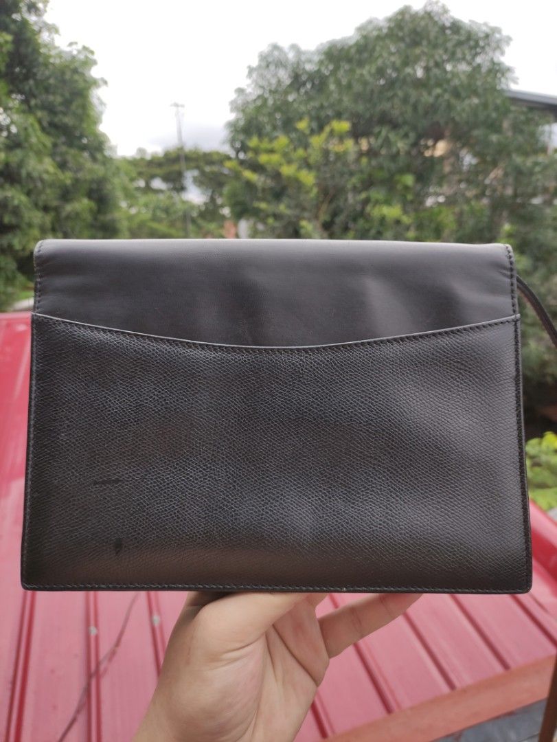 St Dupont clutch bag document bag (Category: Luxury Bags & Wallets) located in Manila. Submitted by maxxxxxxxxxxxx (Listing ID 1328214367, Image 3). Description: for sale nice leather vintage ST Dupont leather clutch bag with key and working lock barely used.