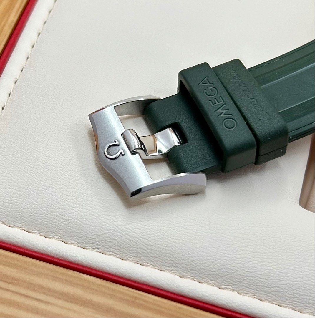 Super Deal>> With Omega Boutique Receipt + Bracelet + Rubber Seamaster