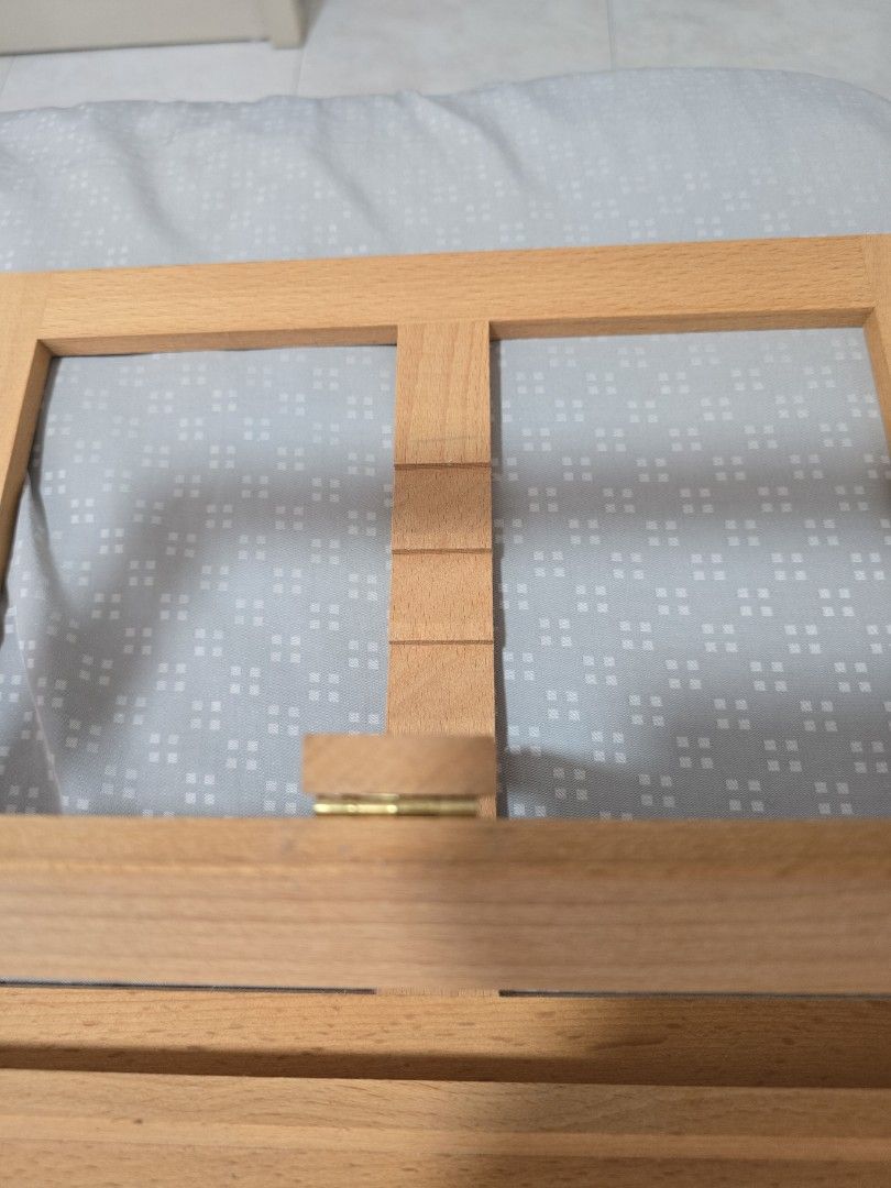 Table Easel (Category: Art & Prints) located in Singapore. Submitted by treasurer1 (Listing ID 1328117957, Image 2). Description: as pic, adjustable angle 34 x 26 cm.