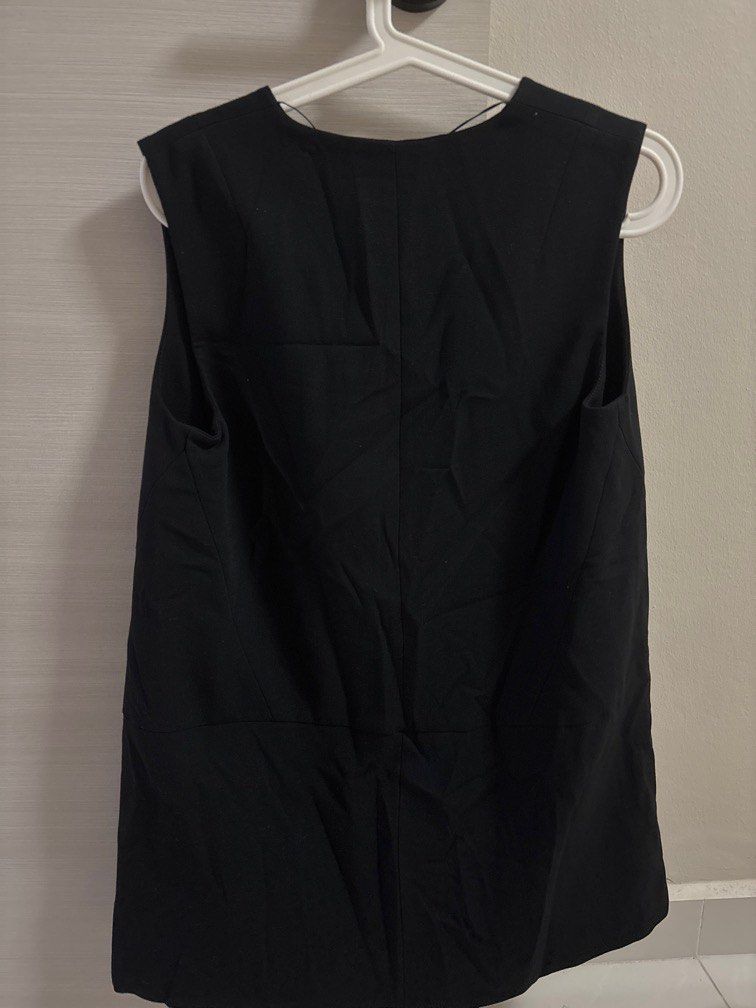 TOPSHOP Black long Vest Women s Fashion Coats Jackets and Outerwear on Carousell