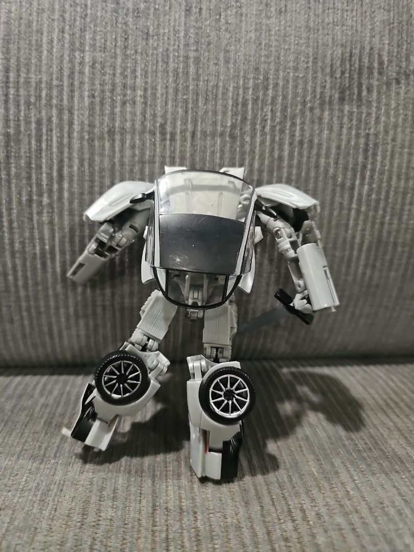 Transformers - Codman (Complete set) (Category: Toy Figures) located in Singapore. Submitted by desmond8999 (Listing ID 1328181255, Image 2). Description: .