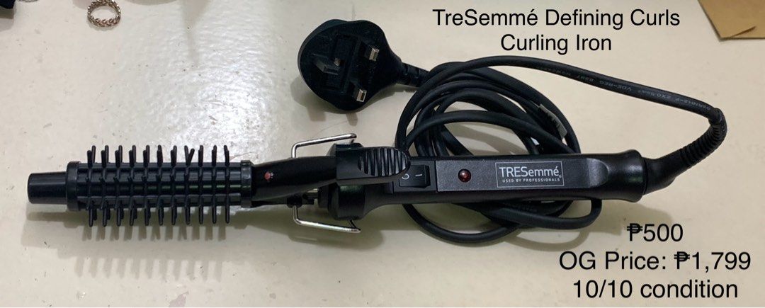 TreSemmé Defining Curls Curling Iron (Category: Hair) located in Las Pinas. Submitted by BodegaNiDaisy (Listing ID 1328128845, Image 1). Description: RFS: Decluttering Originally bought for: ₱1,799 10/10 condition ☞ MOP: GCash, Maya, GoTyme ☞ Location: Las Piñas ☞ Same day delivery (buyer will shoulder sf): - lalamove - grab .