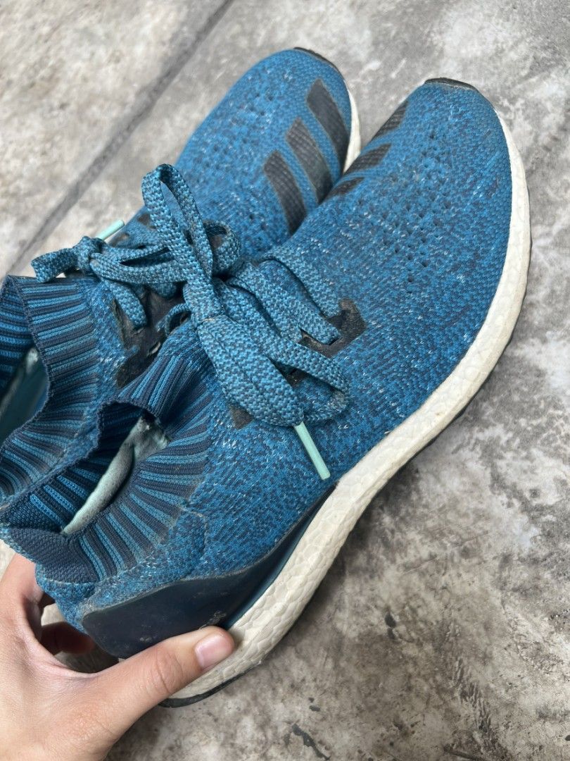 Ultra Boost 8.5 Great Condition (Category: Casual Shoes) located in Pasig City. Submitted by bubbles2022 (Listing ID 1328089810, Image 1). Description: Original Ultraboost size 8.5 / in great condition.