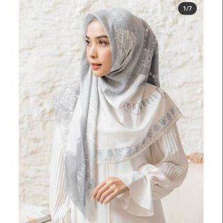 (Kategori: ) berada di . Dikirim oleh hellohellow123 (ID iklan 1328196504, Gambar 1). Deskripsi: .