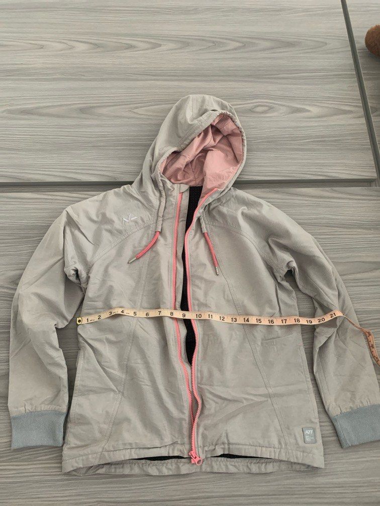 Winter Jacket (Category: Coats, Jackets and Outerwear) located in Singapore. Submitted by 19kk80 (Listing ID 1328133193, Image 2). Description: Active wind breaker Like new condition Rarely wear With 2 pockets Price negotiable.