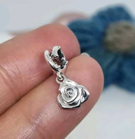 Pandora rose sale shop
