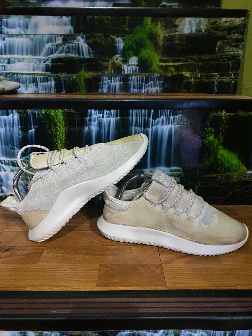 ADIDAS TUBULAR SHADOW SIZE 41 5 INS 25 5 Fesyen Pria Sepatu Sneakers di Carousell