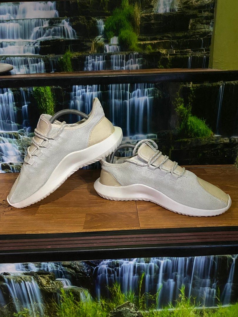 ADIDAS TUBULAR SHADOW SIZE 41 5 INS 25 5 Fesyen Pria Sepatu Sneakers di Carousell