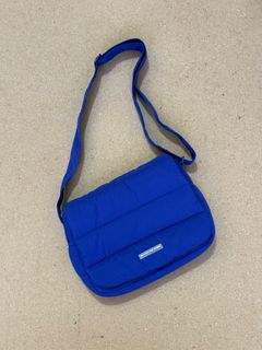 (Category: ) located in . Submitted by ShopPreloved (Listing ID 1323579393, Image 1). Description: .
