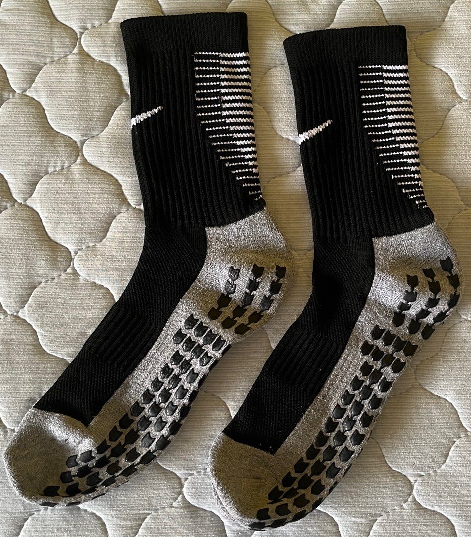 Nike grip socks black shop