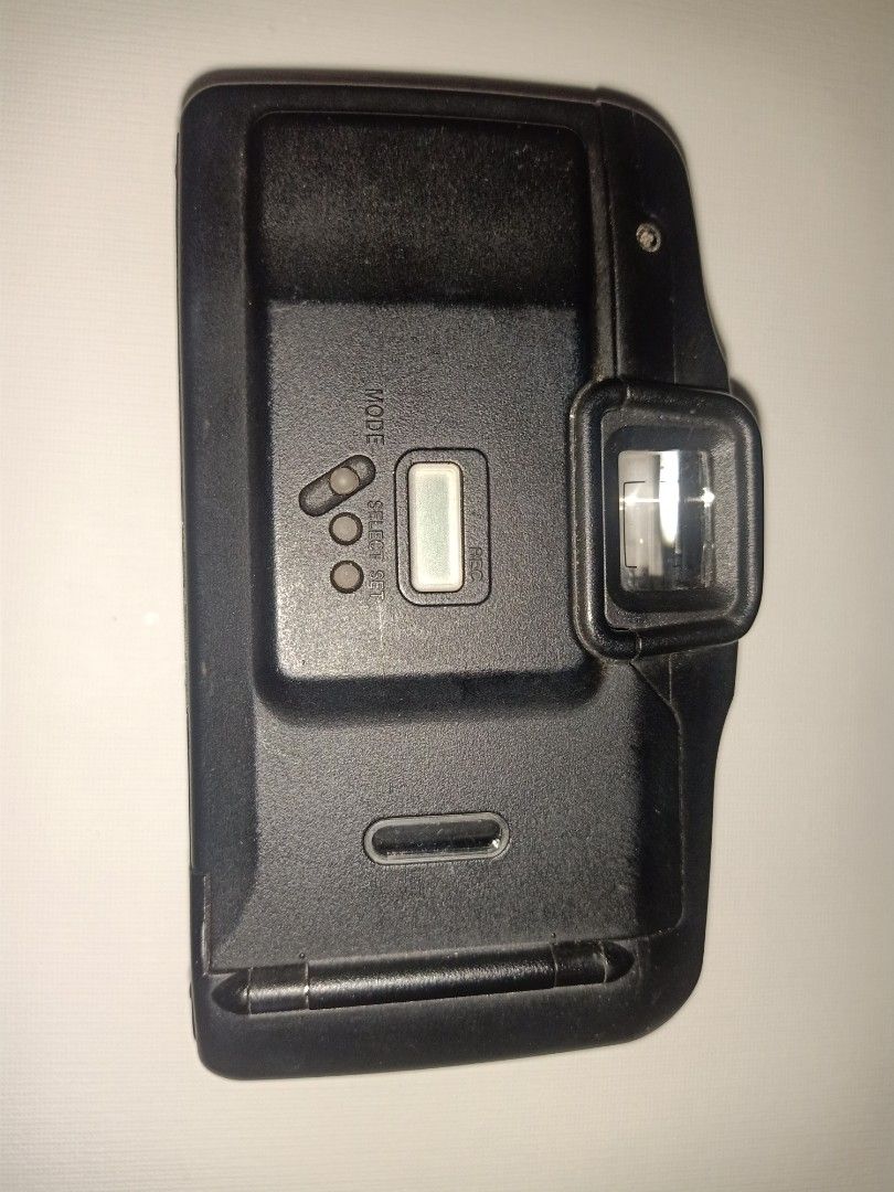 Canon film camera (Category: Cameras) located in Munoz. Submitted by jaydump (Listing ID 1323523251, Image 3). Description: price is negotiable kindly message me your offer No sample shots, hindi ko na mahanap. • without the battery since 2019 pa last na gamit. mod: j&t/lalamove only mop: gcash/maya issues: dust and some scratches lang rfs: nakatambak na lang BUY AT YOUR OWN RISK ❗.