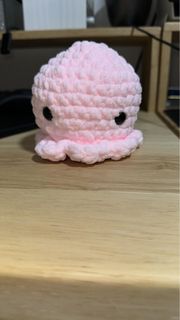 (Category: ) located in . Submitted by ribbonsnroses (Listing ID 1323516140, Image 1). Description: .