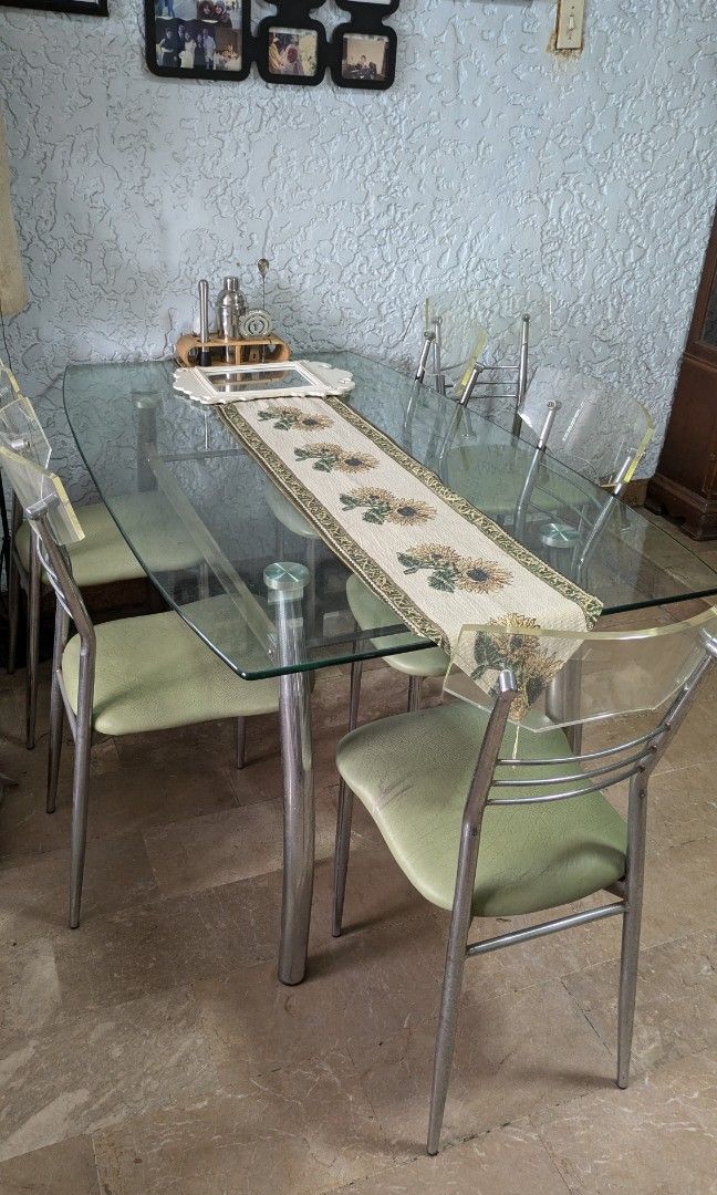 Dining Table Only (Category: Tables & Sets) located in Makati City. Submitted by reneodilon (Listing ID 1323557196, Image 3). Description: -Glass Dining Table for 6pax - Very Nice - Good Condition/Very Usable - As-Is, Where-Is - For Pick Up of Buyer or Delivery c/o Buyer.