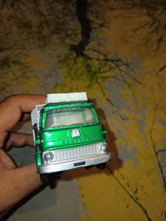 (Category: ) located in . Submitted by meowgemok (Listing ID 1323571793, Image 1). Description: .