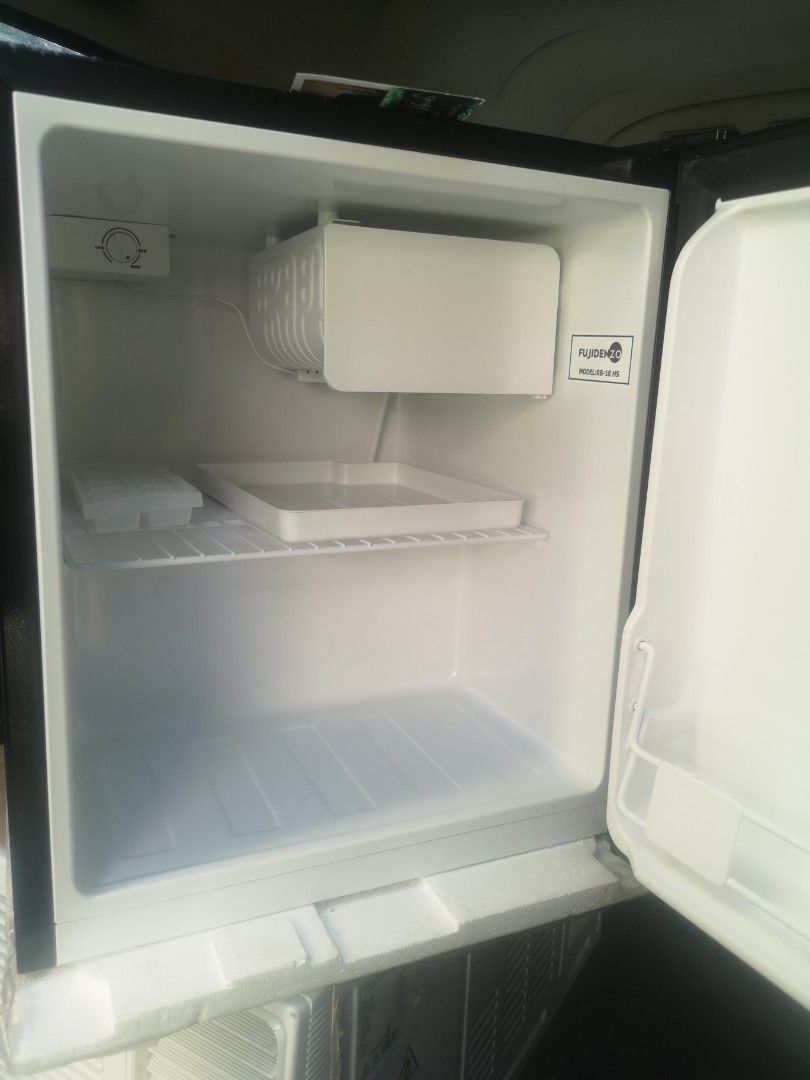 Fujidenzo personal ref (Category: Refrigerators and Freezers) located in Muntinlupa City. Submitted by strlltsantos (Listing ID 1323502763, Image 2). Description: Fujidenzo personal ref Good as new, excellent condition The price is FIXED!.
