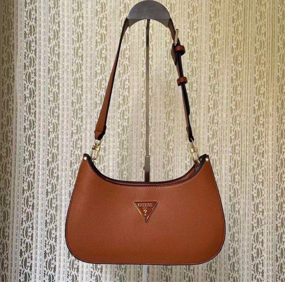 GUESS Medieval Baguette armpit bag