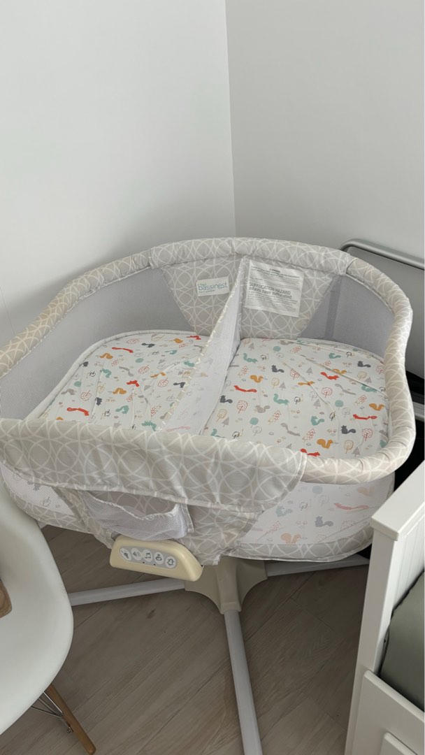 HALO BASSINEST TWIN SLEEPER Twin Bassinet