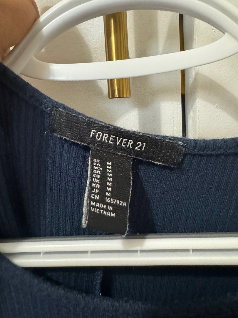 H&M Blue lazy dress (Category: Dresses) located in Quezon City. Submitted by yzerk (Listing ID 1323582774, Image 3). Description: rfs: decluttering old items. Medium on Tag but can fit Large :) .