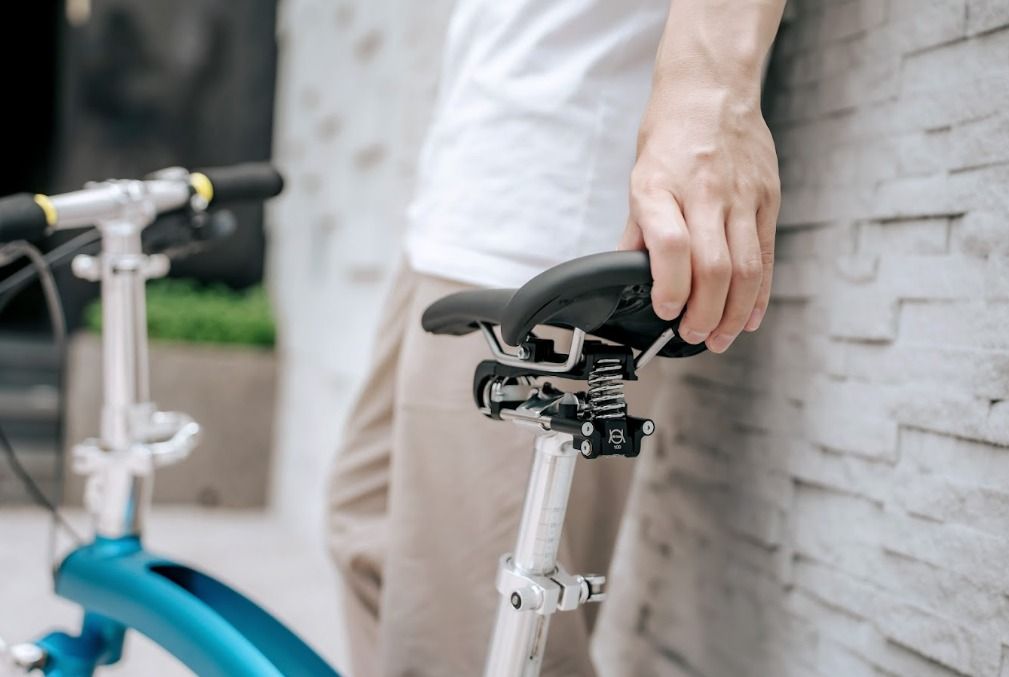 Improve Cycling Comfort) Air Seat (250g) Full-Floating Saddle