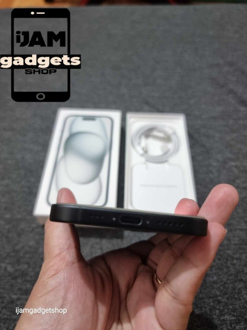 Iphone 15 under warranty (Category: iPhone 15 Series) located in Manila. Submitted by ijamgadgetsshop (Listing ID 1323602661, Image 3). Description: iphone 15 good as new 128gb complete package all original 14 Cycle count only under warranty until aug 2025 📌we do cod in metro manila and near provinces just add sf only 📌can visit in my store at greenhills shopping center 📌we do LBC transaction 📌we accept credit card in store 📌for fast transac