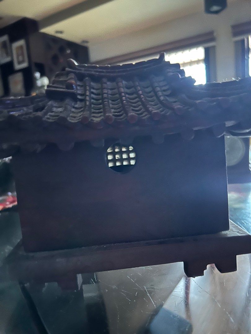 Japanese house lamp shade (Category: Other Home Decor) located in Quezon City. Submitted by retro_chic25 (Listing ID 1323510052, Image 3). Description: Light bulb can be changed if needed.