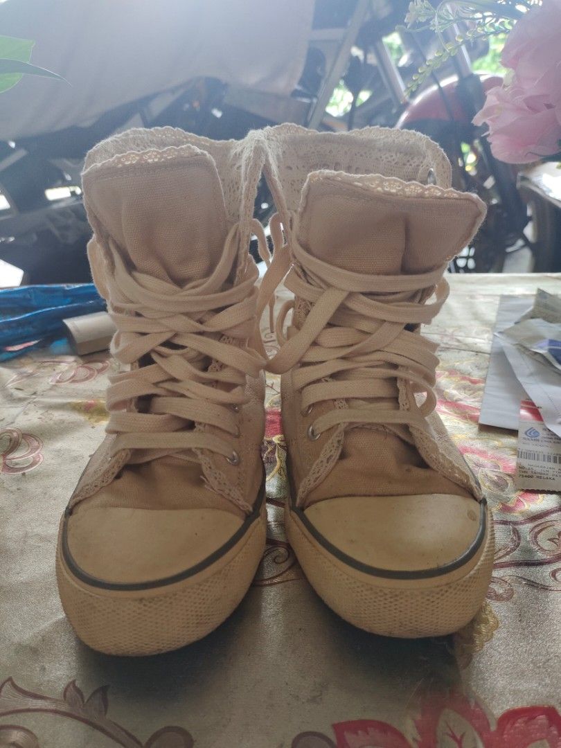 Kasut high cut new arrivals