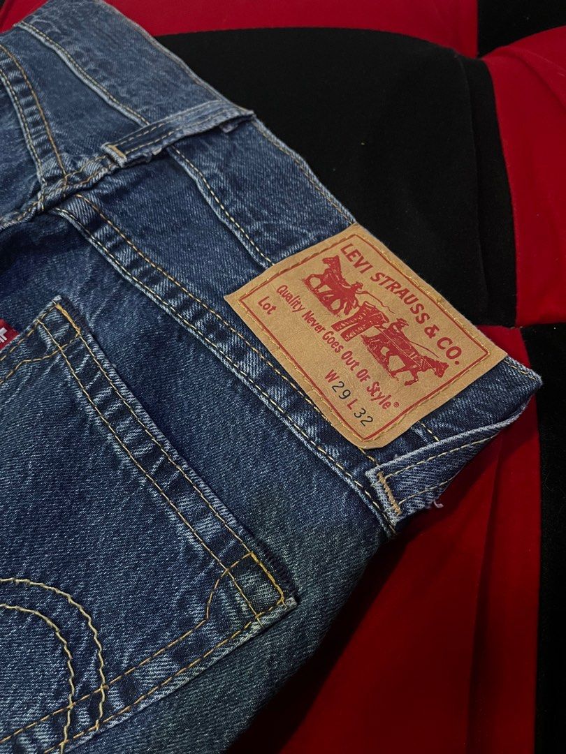 LEVIS PREMIUM SIZE 31 Men s Fashion Bottoms Jeans on Carousell