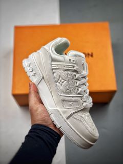 (Category: ) located in . Submitted by sneakmag (Listing ID 1323596043, Image 1). Description: .