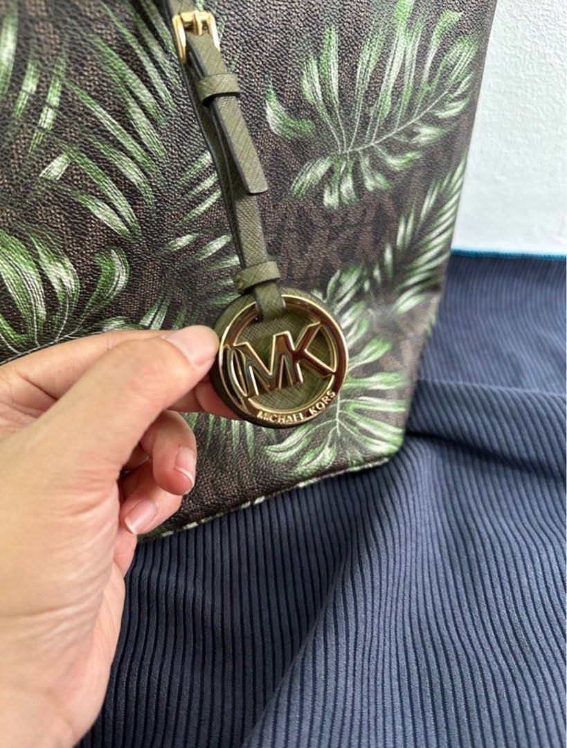 Michael kors leaf print bag store