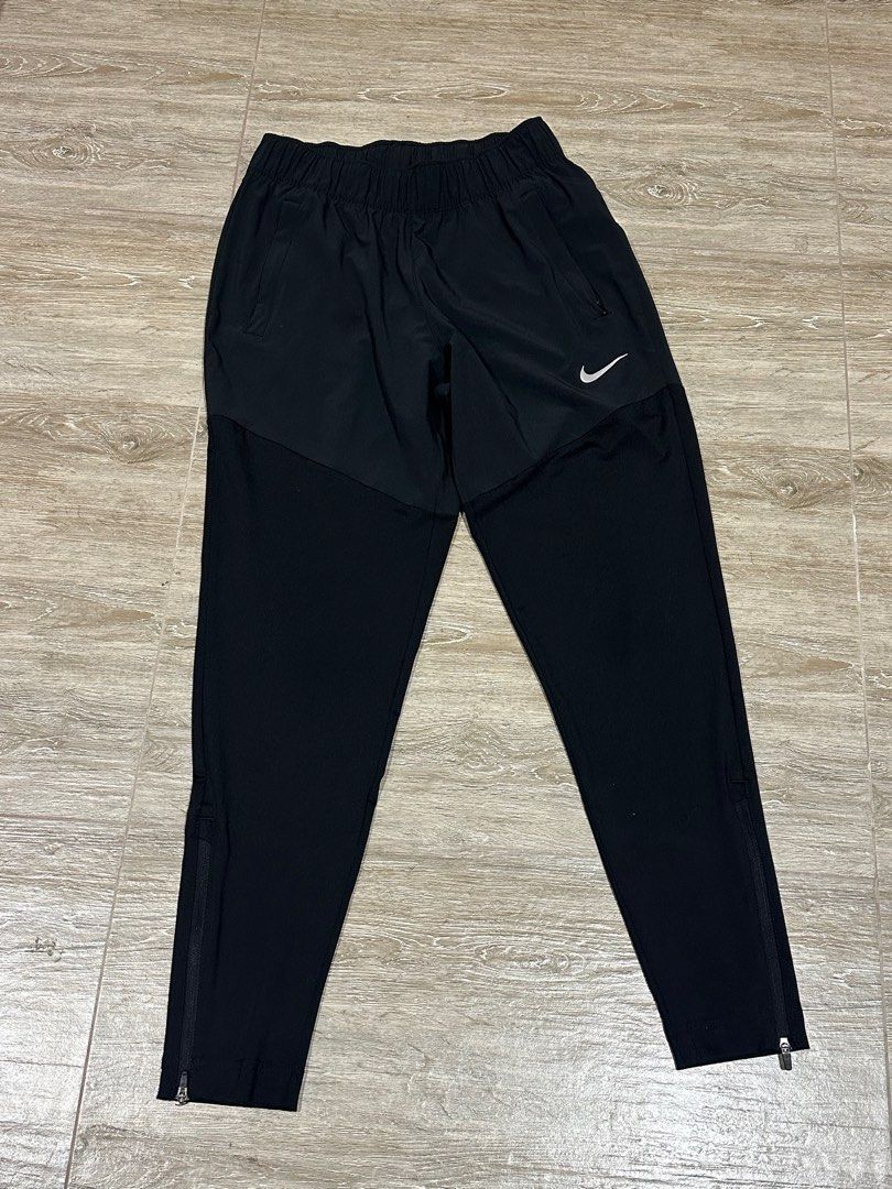 NIKE jeggings in small Women s Fashion Bottoms Other Bottoms on Carousell