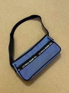 (Category: ) located in . Submitted by ShopPreloved (Listing ID 1323577967, Image 1). Description: .